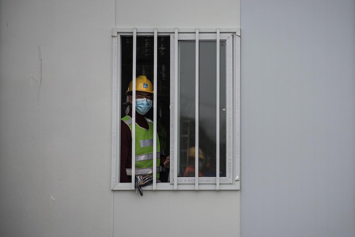 Coronavirus Patients at Wuhan’s Quarantine Hotels Left to Die on Their Own