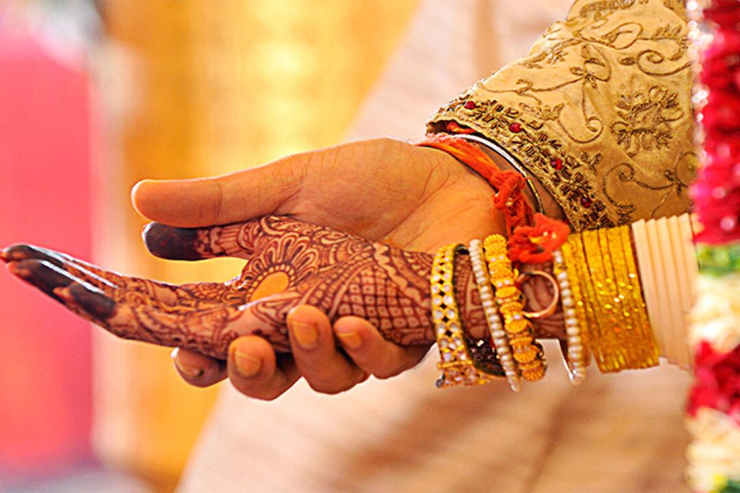 Rich Man Gives His Daughter Ultimate Wedding Gift by Donating 90 Houses for the Poor