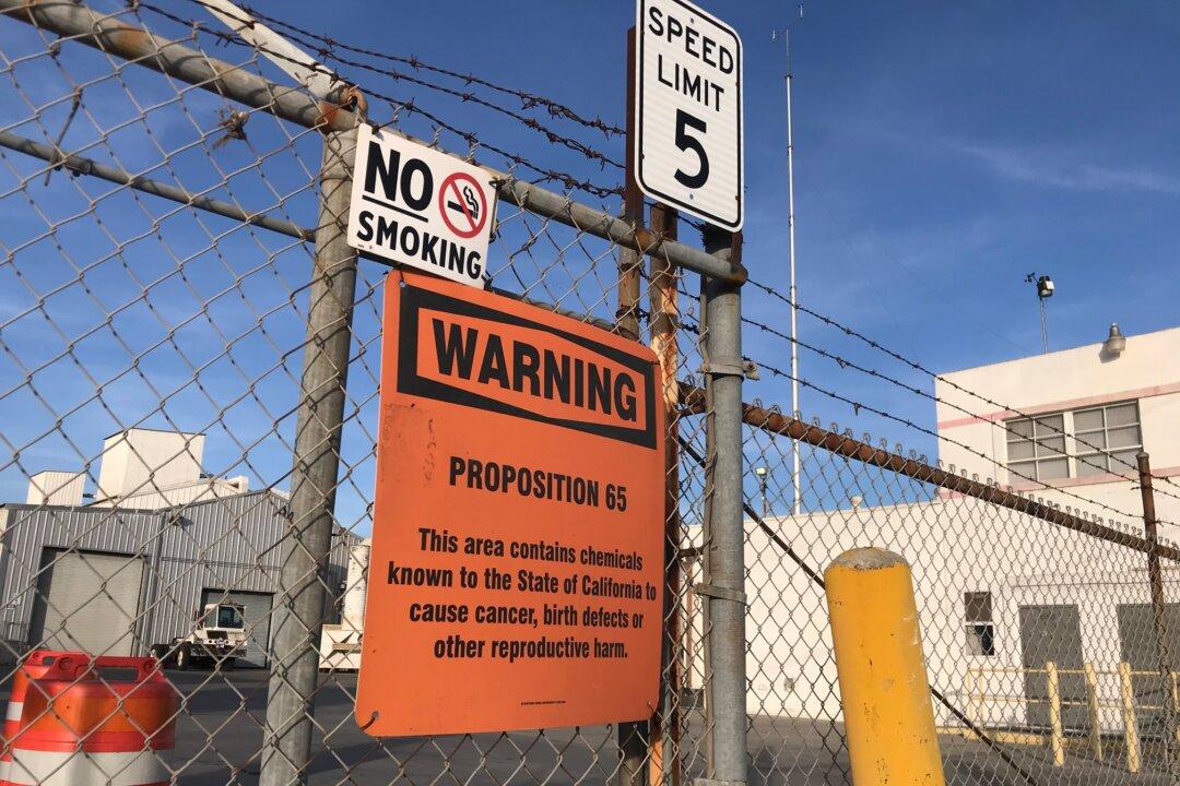 Lawmakers Introduce Bill to Fund Toxic Cleanup in LA as Residents Lose Hope