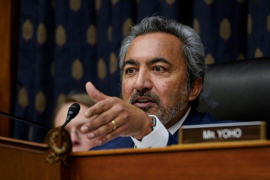 House Panel Holds First Hearing on Coronavirus Outbreak