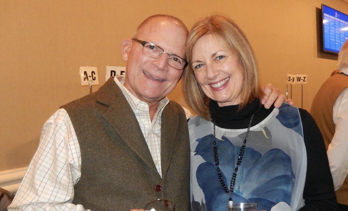 American Doctor Learns of Persecution in China Through Shen Yun