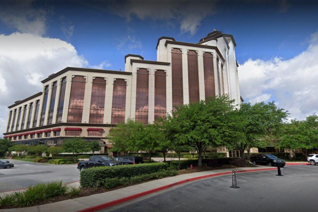 Norovirus Outbreak at Louisiana Casino Sickens at Least 200, Officials Say