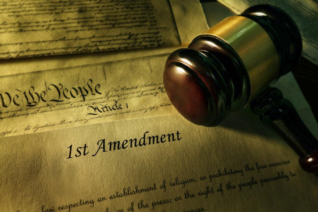 Support Freedom of the Press, Choose Epoch TV