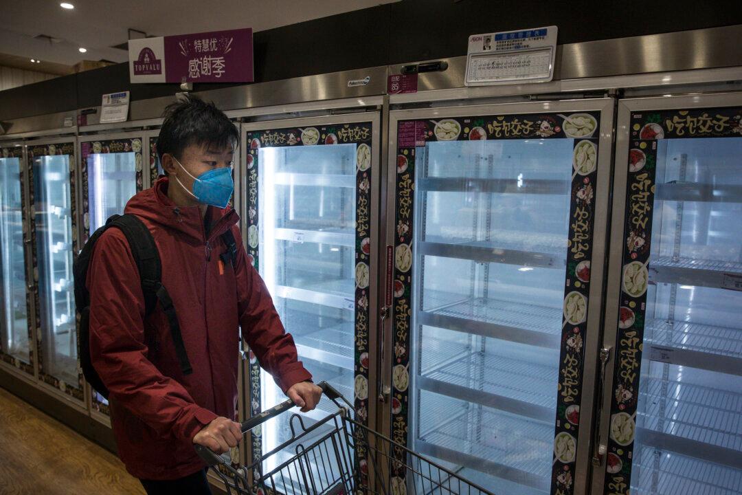 Funeral Home Workers Across China Sent to Coronavirus Epicenter of Wuhan to Handle Corpses Piling Up