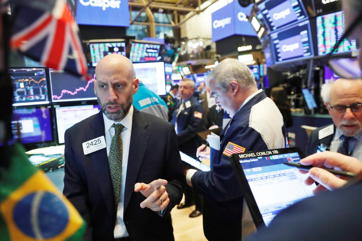 Stock Rally Fades as FDA Official Says Coronavirus Is ‘on the Cusp of’ Pandemic