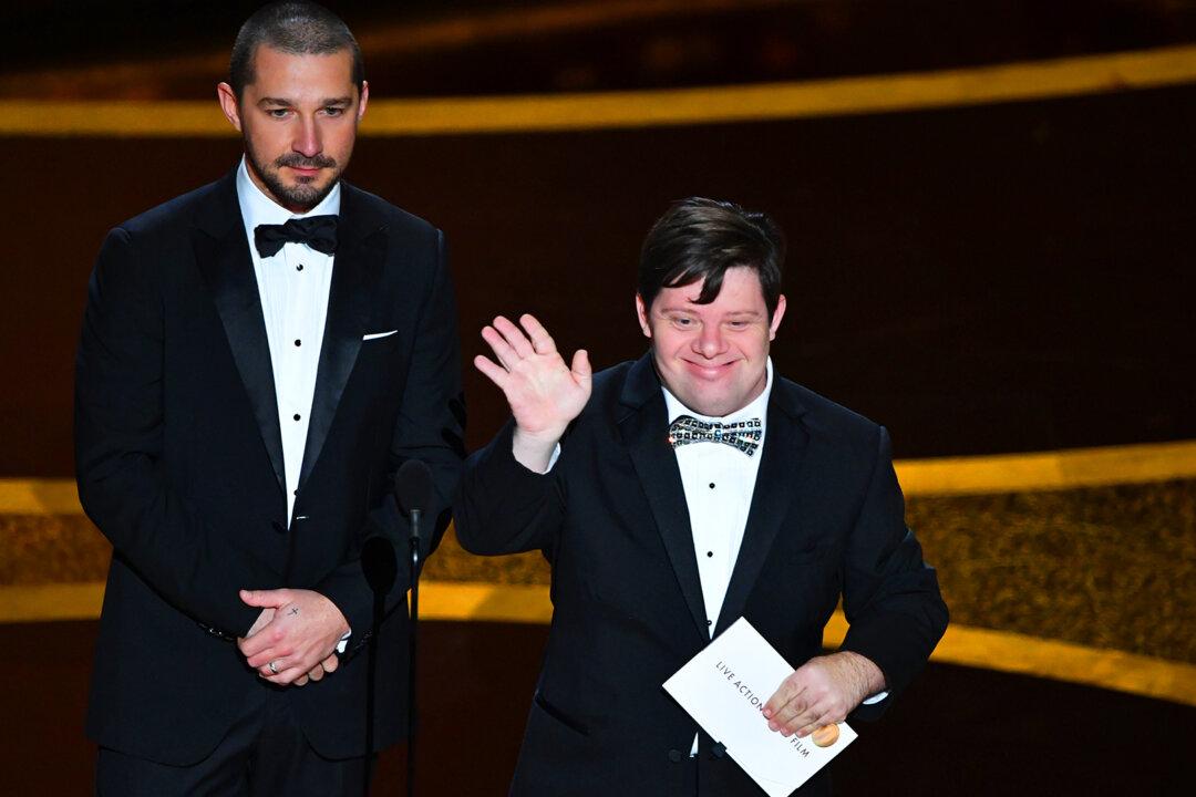 Actor Zack Gottsagen Becomes the First Oscar Presenter With Down Syndrome at Academy Awards