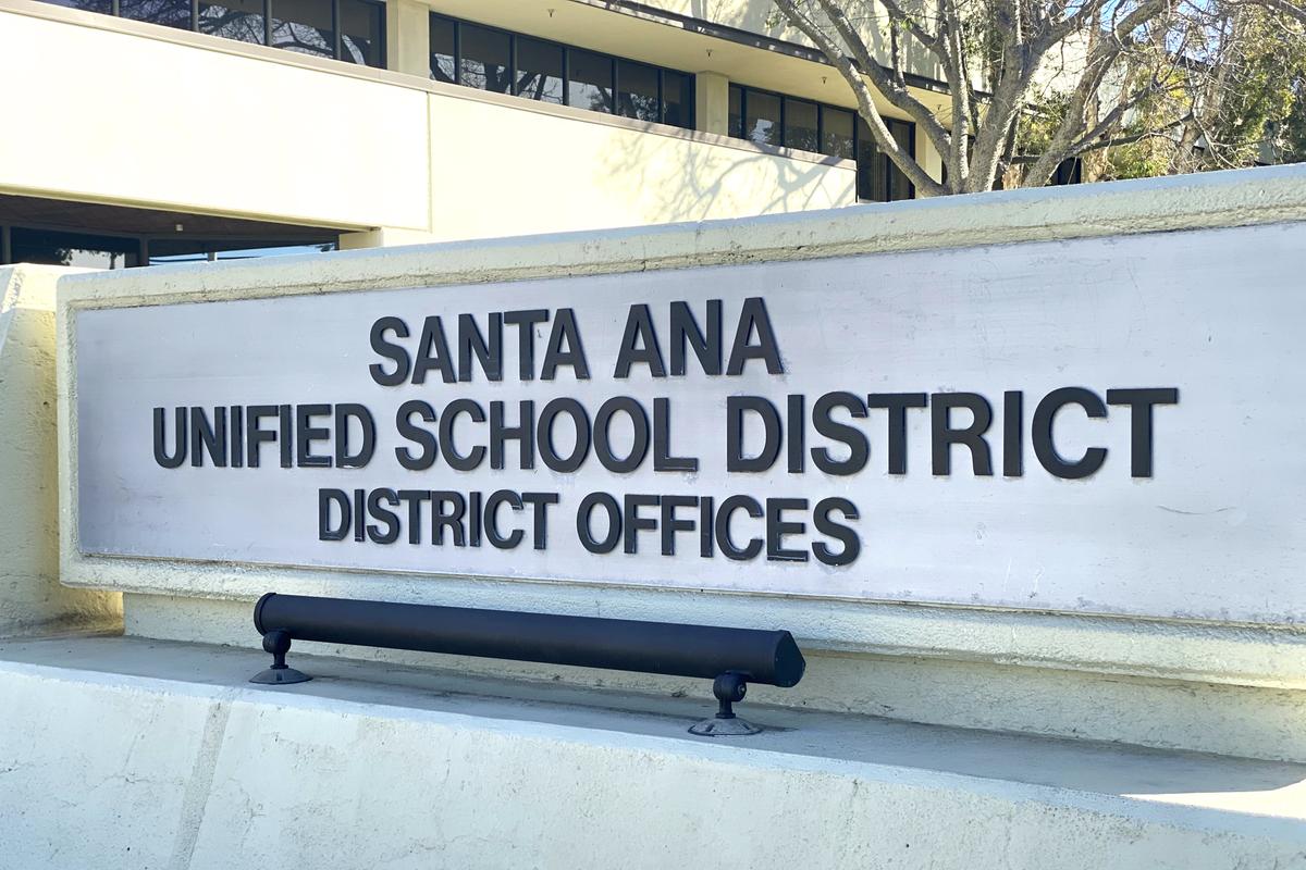 Santa Ana Unified School District Eases Grade Scale for Failing Students
