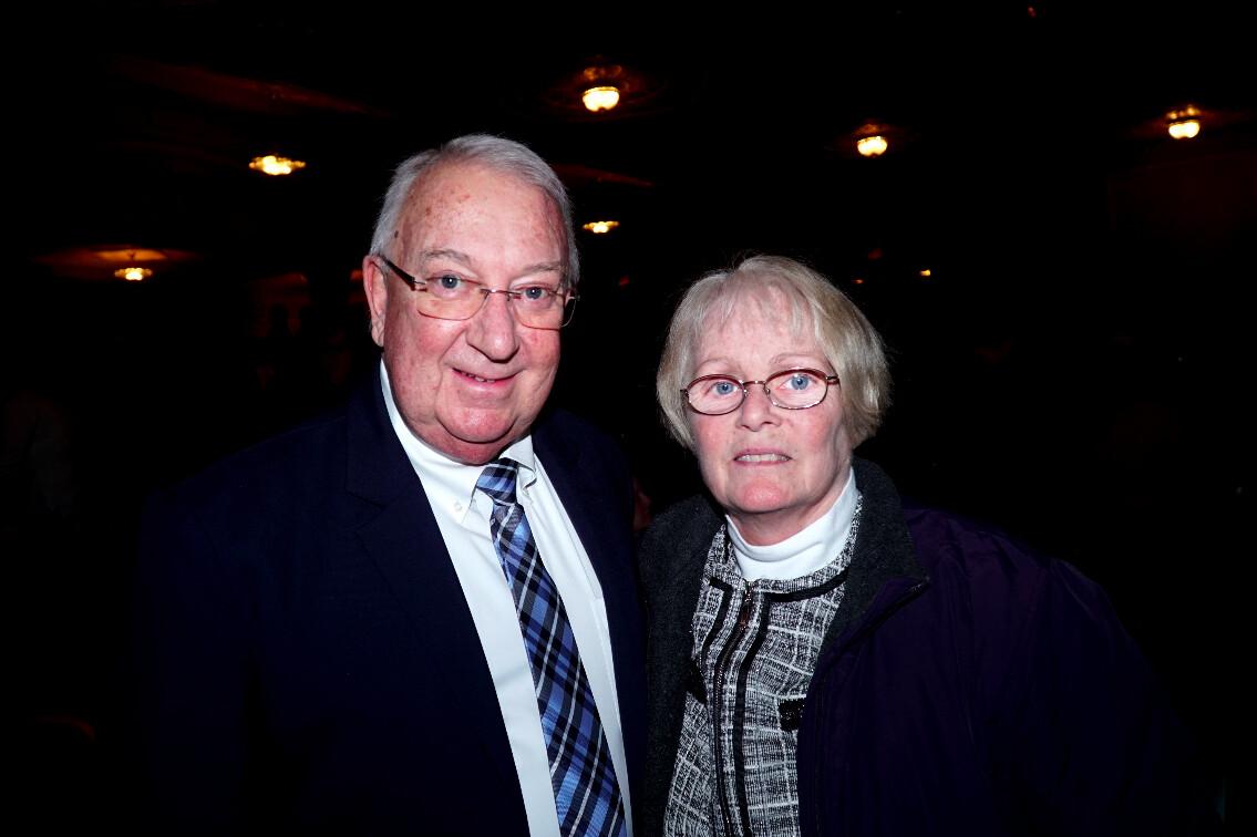 Bank Manager Sees Hope and a Nod to Good Morals in Shen Yun