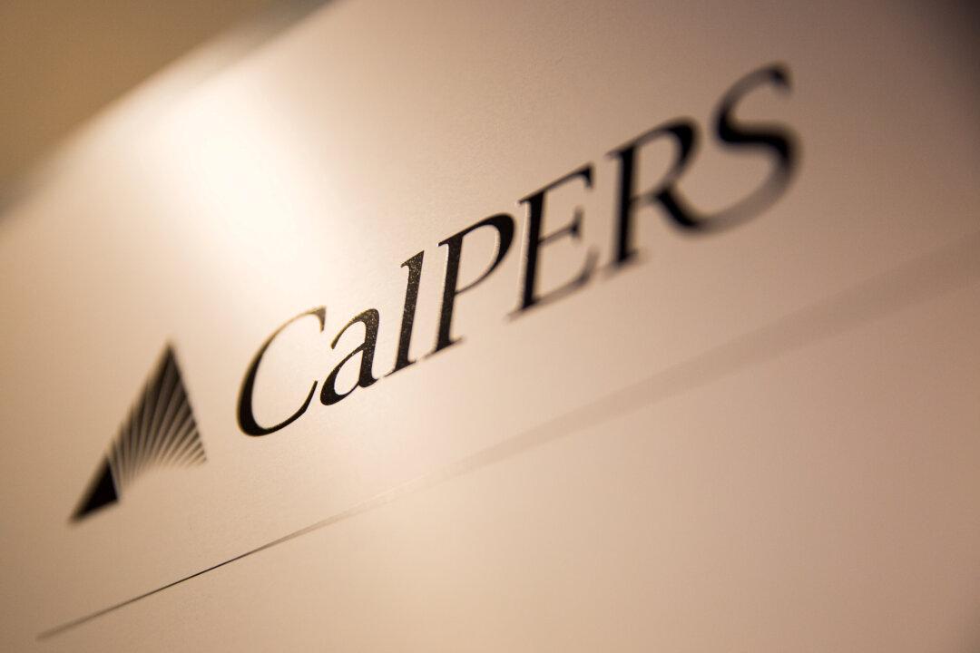 US Lawmaker Calls for Ouster of CalPERS CIO Over China Ties: Letter