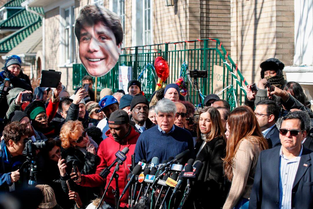 Ex-Gov Rod Blagojevich Returns to Chicago, Says He’s Innocent