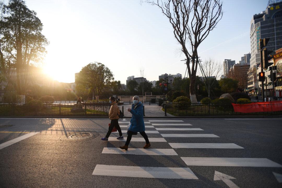 Australian University Offers Chinese Students Nearly $1K to Return via Third Country