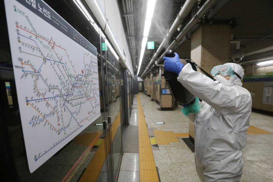 South Korea Pivots Amid Surge in Cases, Now Trying to Stop Coronavirus From Spreading Locally