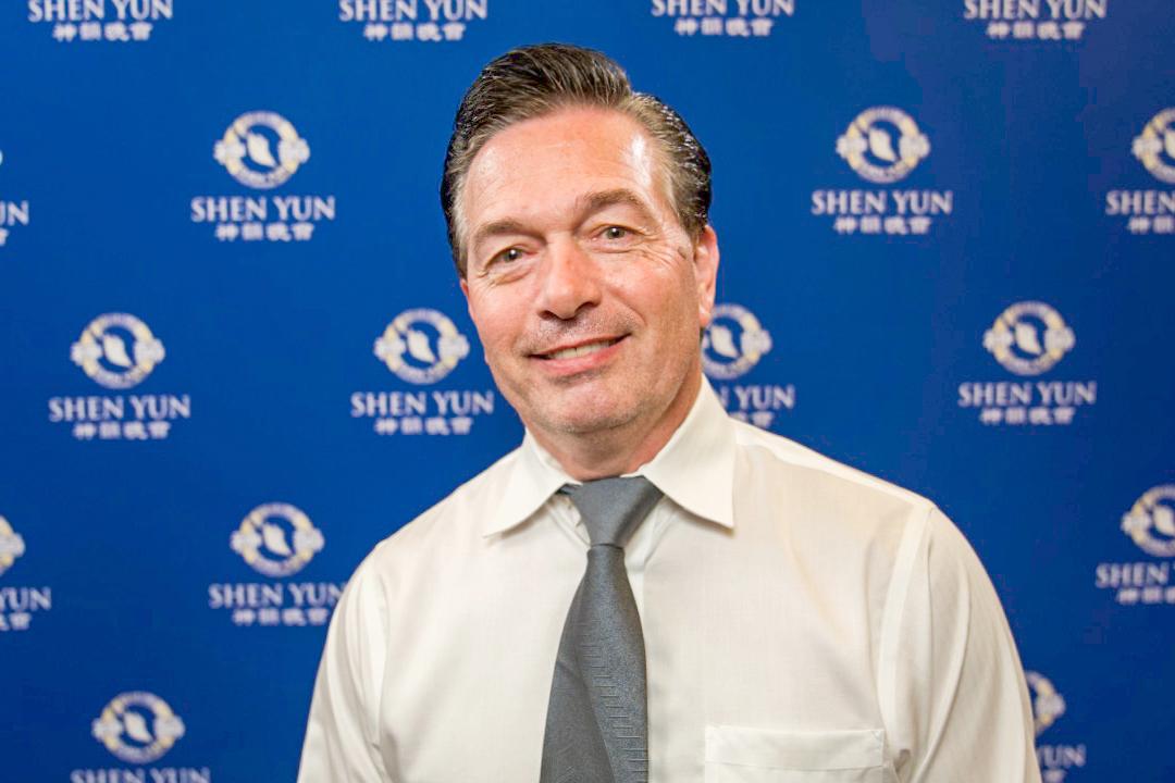 Dancer Marvels at Shen Yun: ‘The synchronization of those formations was just fabulous’