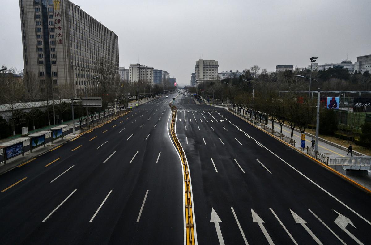 Coronavirus Epicenter Wuhan Loosens Lockdown—Then Reverses It 4 Hours Later
