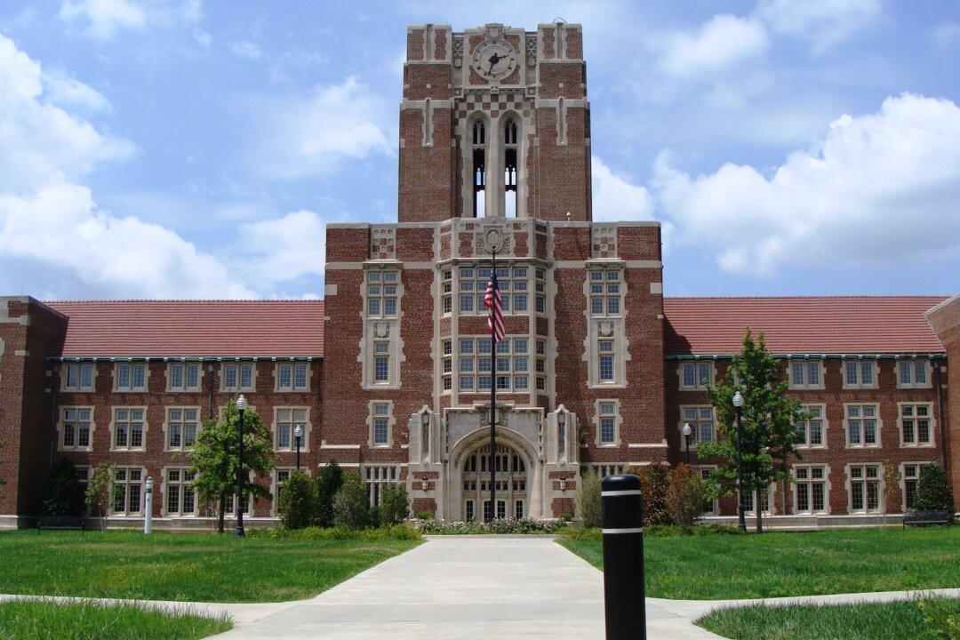 Tennessee Professor Accused of Concealing China Ties Acquitted of Charges
