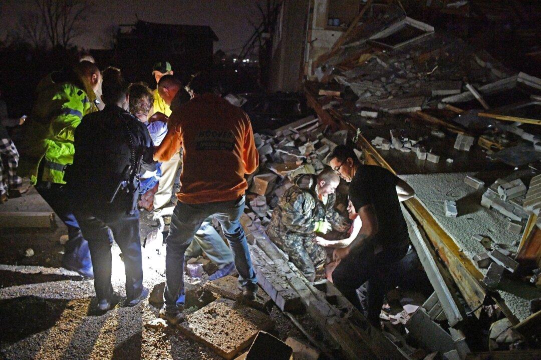 Trump to Visit Tennessee After Tornadoes Rip Through State