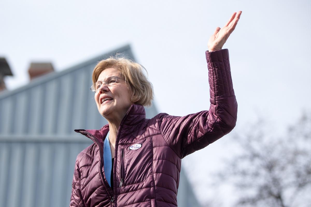 Sen. Warren Heaps Praise After 200 Google Workers Form Union