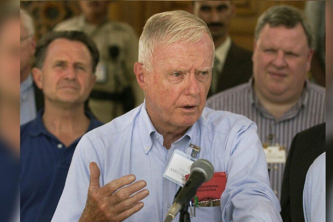 Businessman, Ex-congressman Amory Houghton Jr. Dead at 93