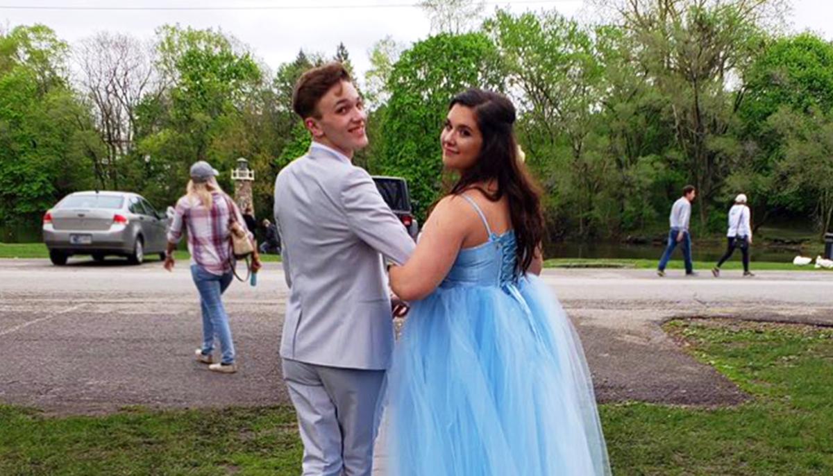 Teen Makes Prom Gown From Scratch for Best Friend Who Can’t Afford Dream Dress, and It Lands Him a Job