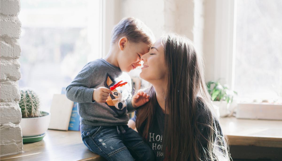 2-Year-Old With Rare Genetic Disorder Signs ‘I Love You’ to His Mom for the First Time
