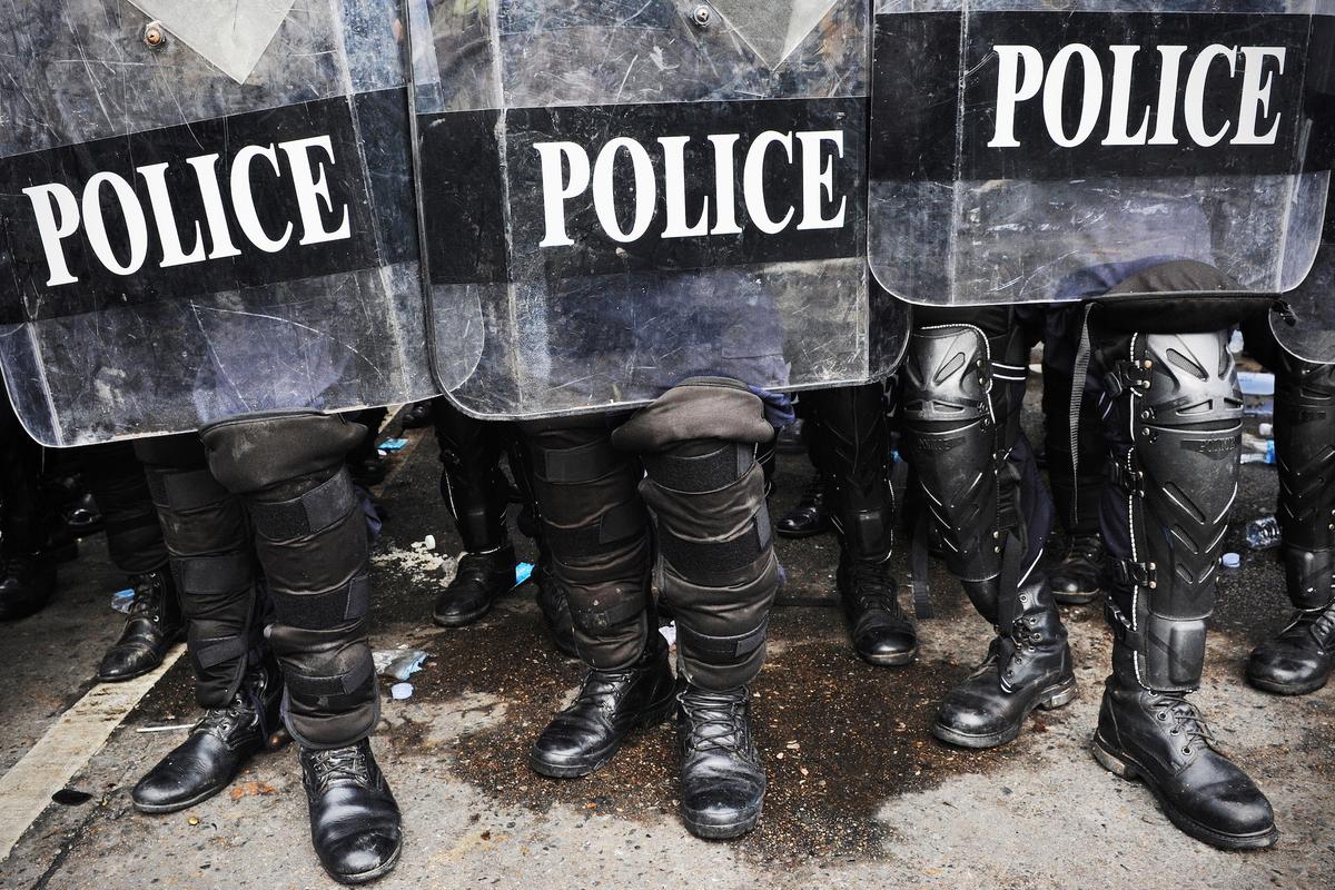 Police Clear Crowd of Over 1,000 Ohio College Students After Campus Closes Over Coronavirus