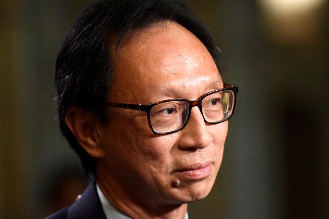 Senator’s Claim That Chinese Canadians Face Discrimination and Exclusion Is ‘A Straw Man Argument’: Former Ambassador