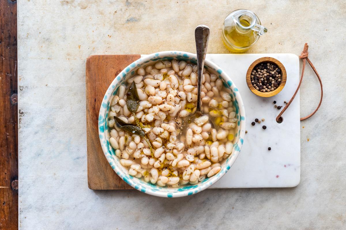 Fagioli All’olio (Tuscan White Beans With Olive Oil)
