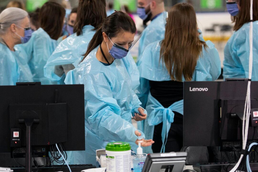 Call out to Retired Doctors: You’re Needed If COVID-19 Keeps Spreading in Canada