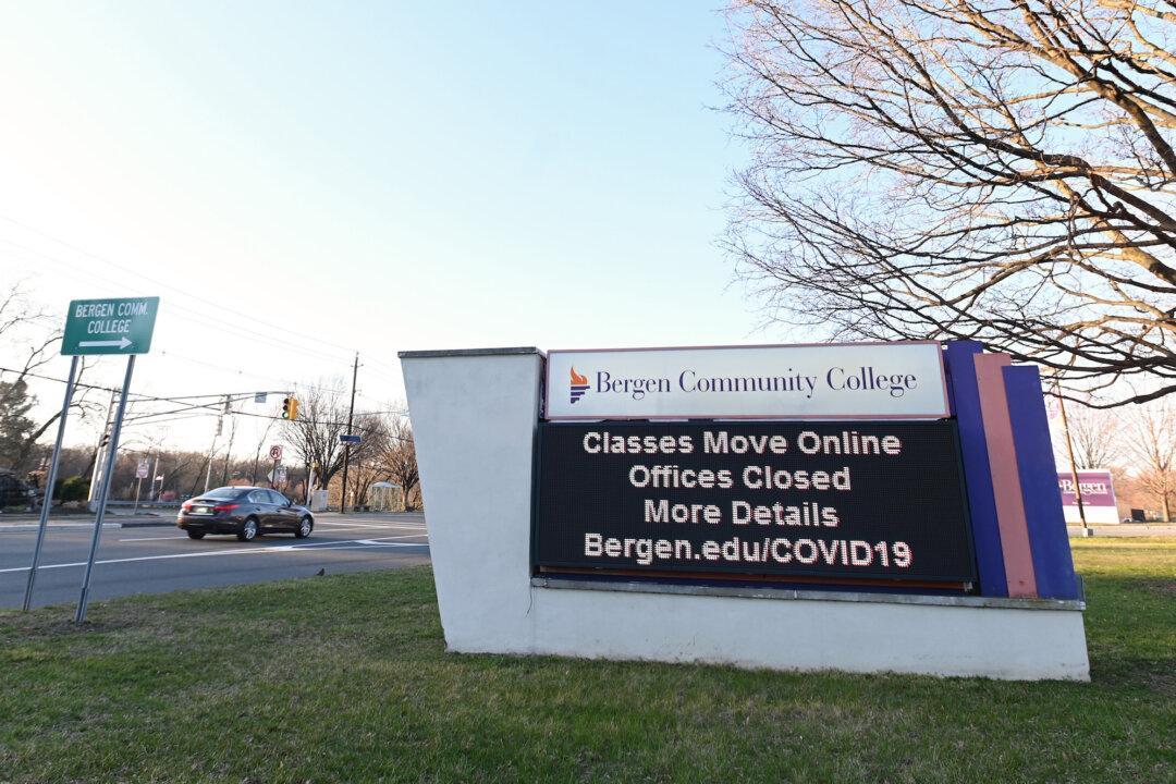 All New Jersey Schools Ordered to Shut Down by Wednesday