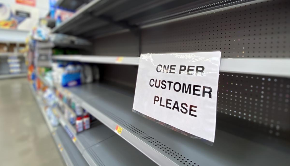 Mom and 8-Year-Old Son Give Away Free Toilet Paper at Busy Intersection to ‘Spread’ Kindness Instead of Hoarding