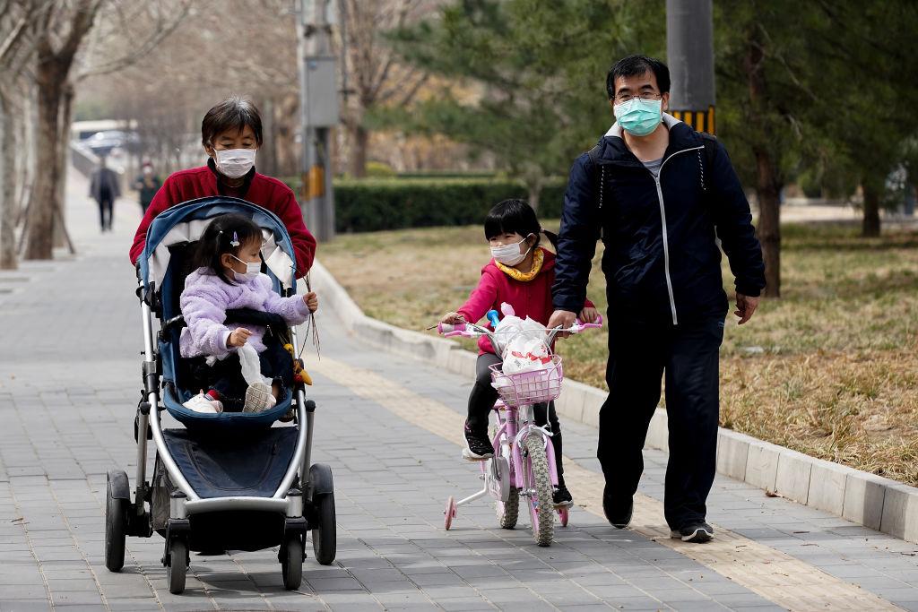 Chinese Netizens Unhappy at Authorities’ Investigation Into What Happened to Whistleblower Doctor