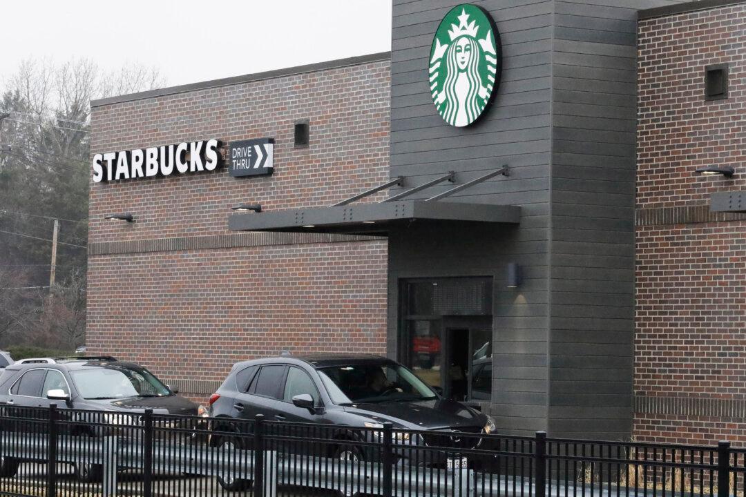 Starbucks Employee Tests Positive for Hepatitis A, Possibly Exposing Thousands