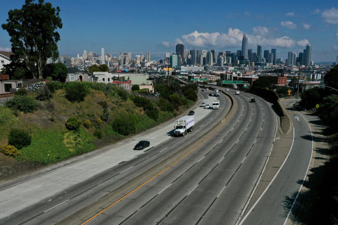 Over 70 Million Americans Ordered to Stay Home as States Tighten Travel Restrictions Amid CCP Virus Outbreak