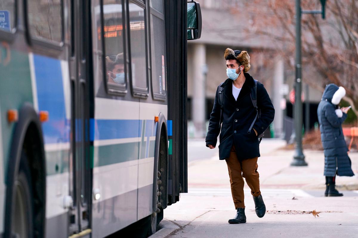 Only Way to Stay Safe From COVID-19 Is Stay Home, Says Doctor Who Tested Positive