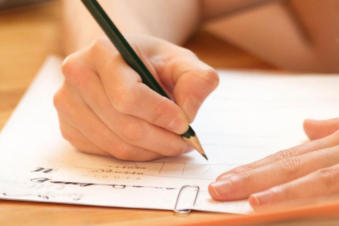 10-Year-Old’s ‘Reverse Poem’ About Dyslexia Stuns Teacher and the Internet With Its Moving Message