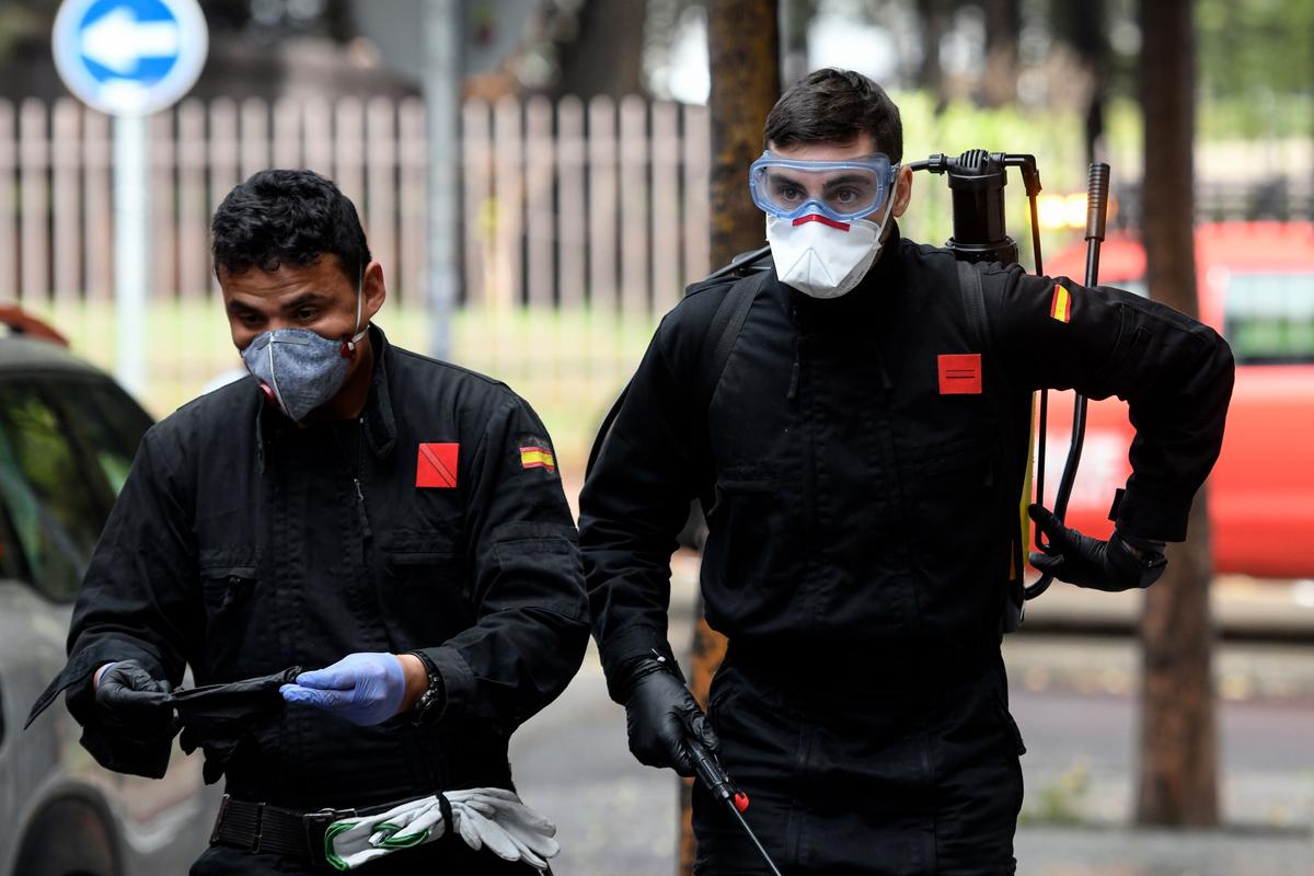 Spain Announces Highest Daily Death Toll as Abandoned Elderly Found ‘Dead In Their Beds’