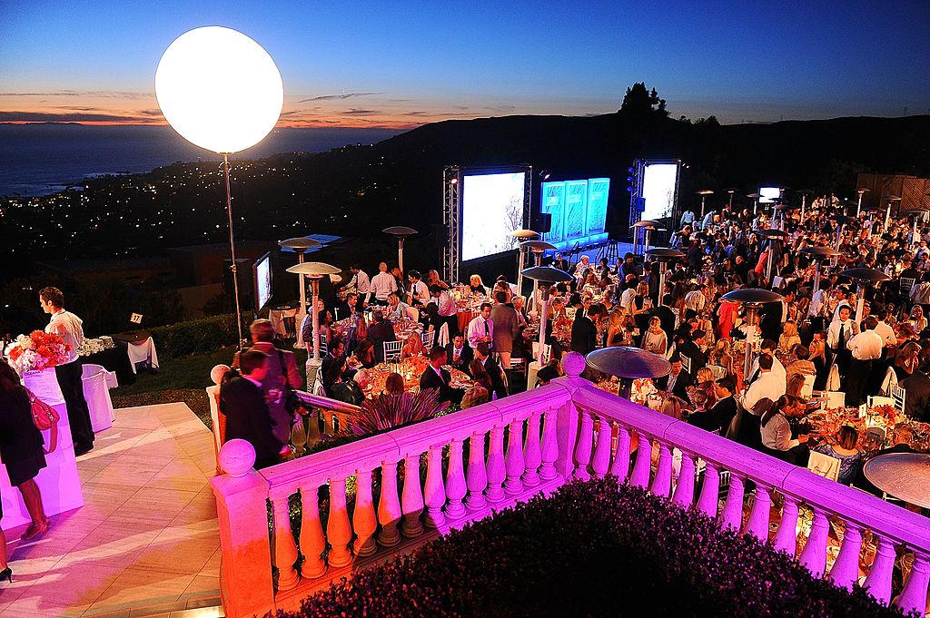 Languishing California Beach Town Divided on How to Revive Its Glory