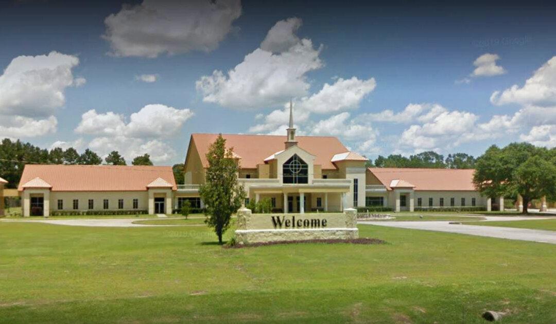 Pastor Again Defies State Order Not to Hold Large Gatherings. He Says 1,000 People Came to His Church Sunday