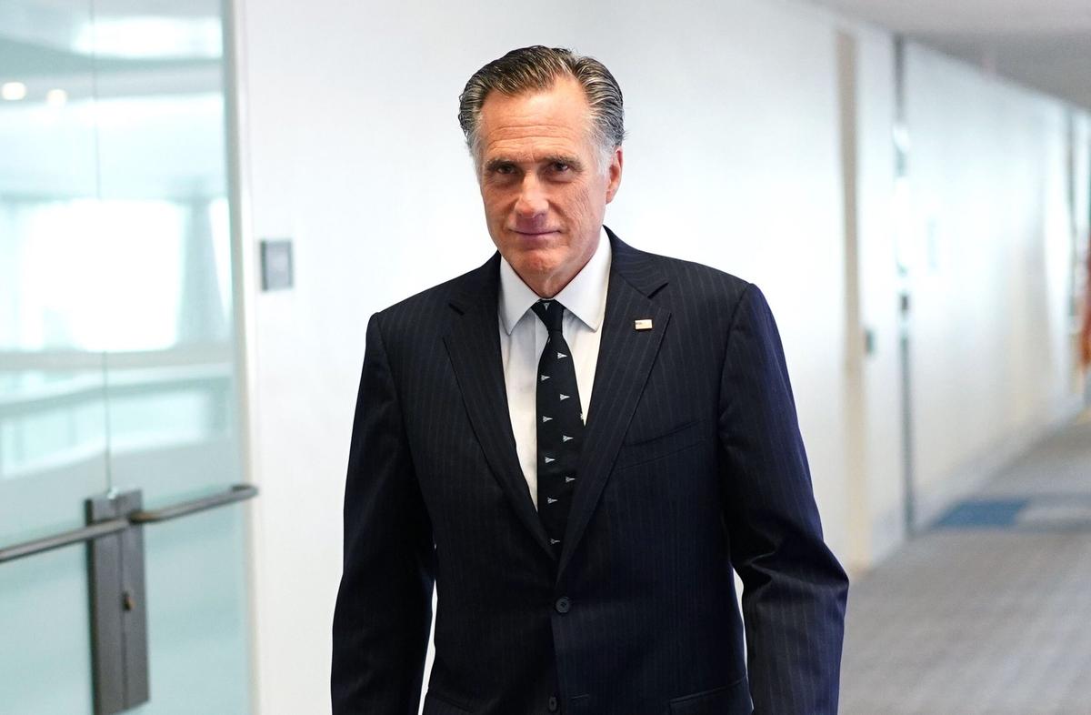 Romney Opposes Republican Senators’ Plan to Challenge Electoral College Votes