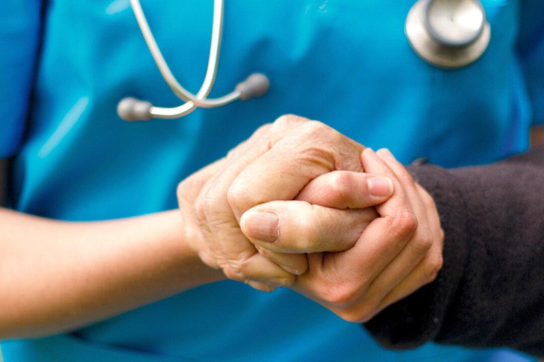 ‘I’m Fine’: 95-Year-Old Italian Grandmother Becomes Oldest Patient to Recover From CCP Virus in Modena