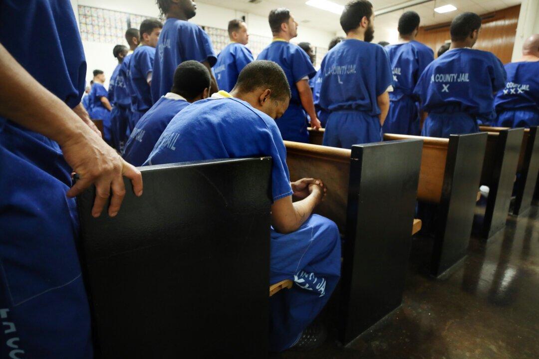 LA County Releases 1,700 Inmates in Response to CCP Virus Outbreak