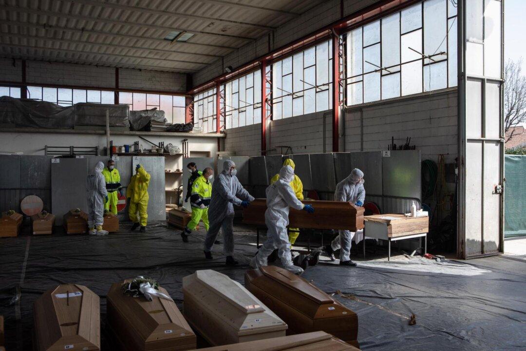 Italy’s CCP Virus Death Toll Passes 10,000