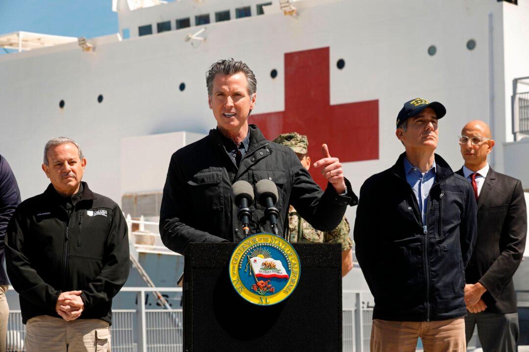 California, New York Praise Trump’s Swift Response to Their Needs Amid Pandemic