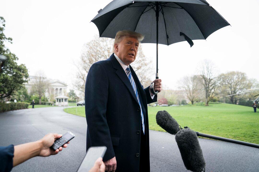 Trump Considering Imposing Quarantine on New York Area