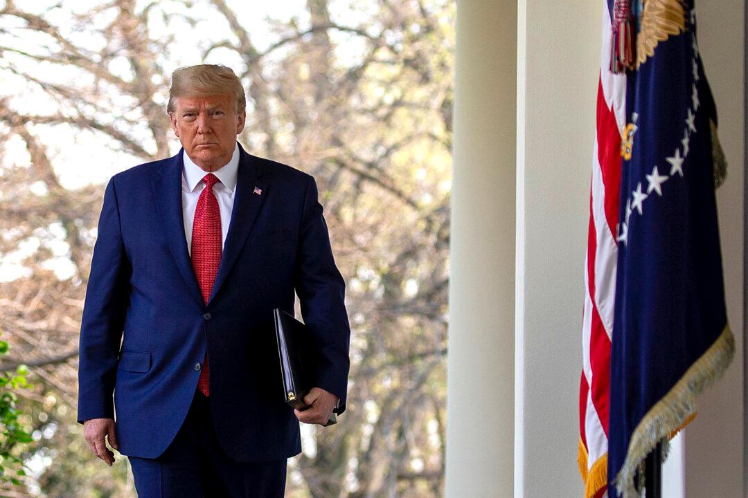 White House Extends CCP Virus Social Distancing Guidelines to April 30