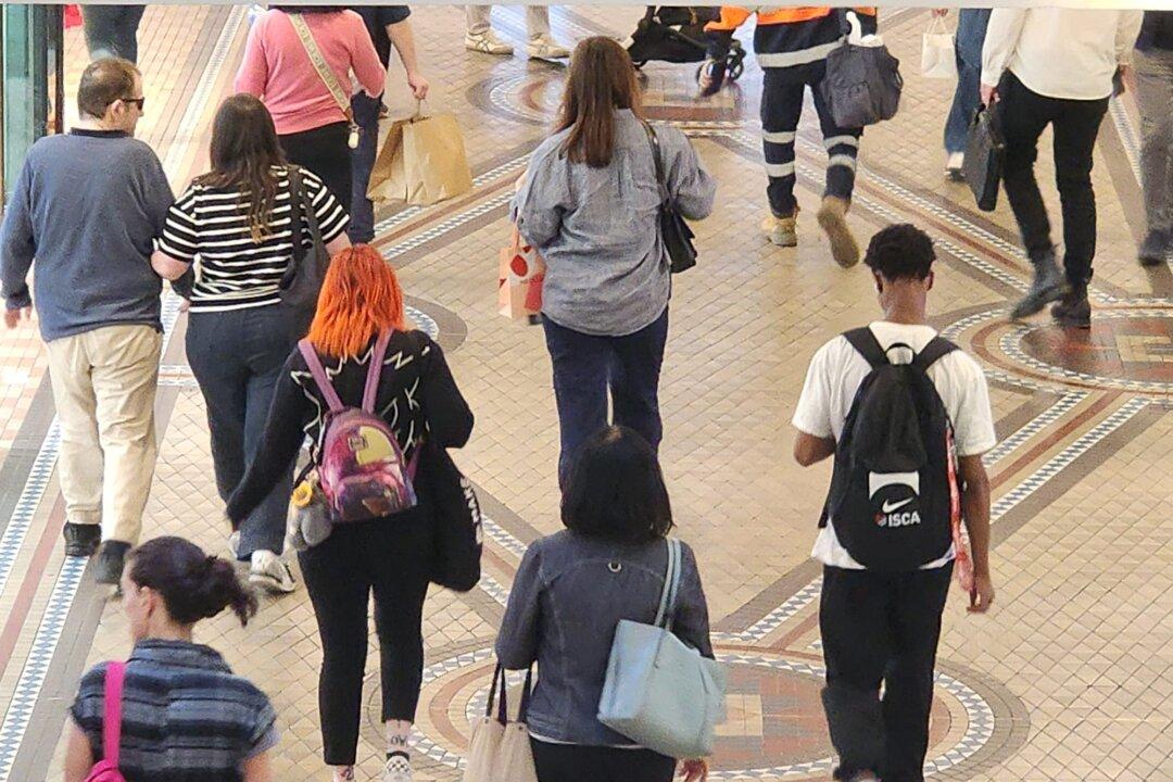 Economists Say Rate Cut Not a Sign That Australia’s High Inflation Has Passed