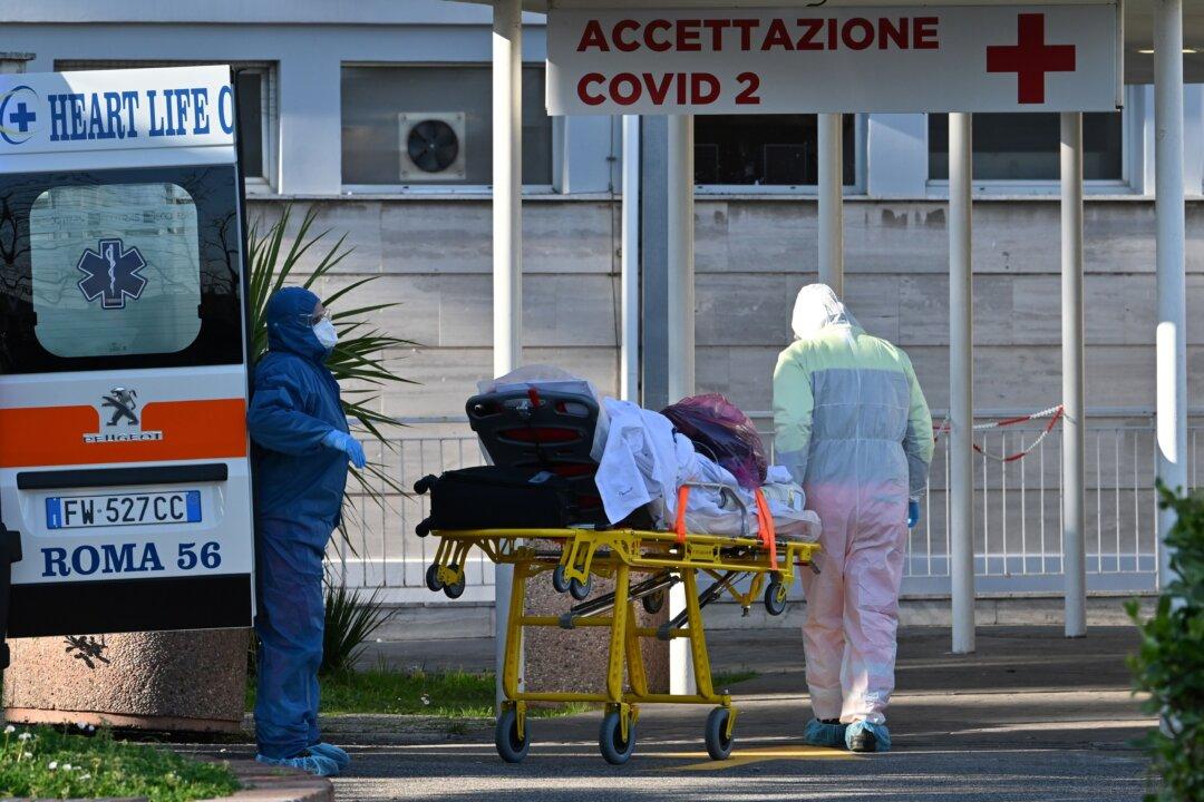 Italy Reports 760 New COVID-19 Deaths as Authorities Say Death Toll Is Far Higher