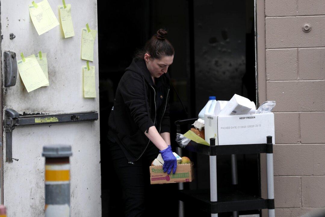 Amid Outbreak, Restaurants Switch to Grocery Sales to Help Themselves, Community, Industry