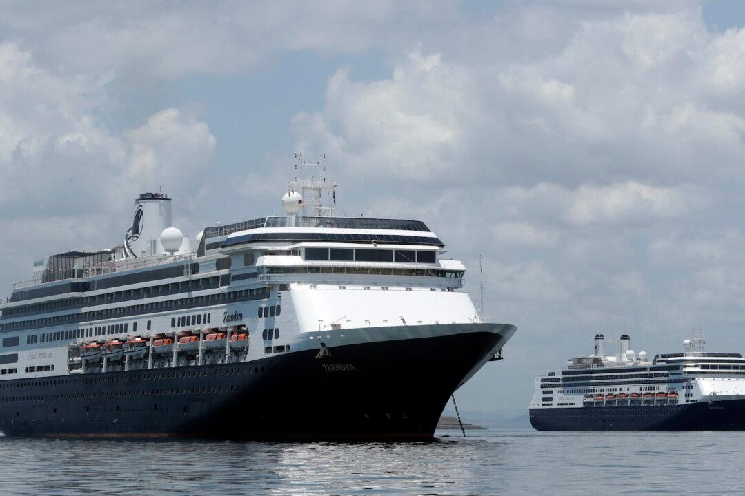 Trump Urges Florida to Let Cruise Ship With Infected Passengers Dock