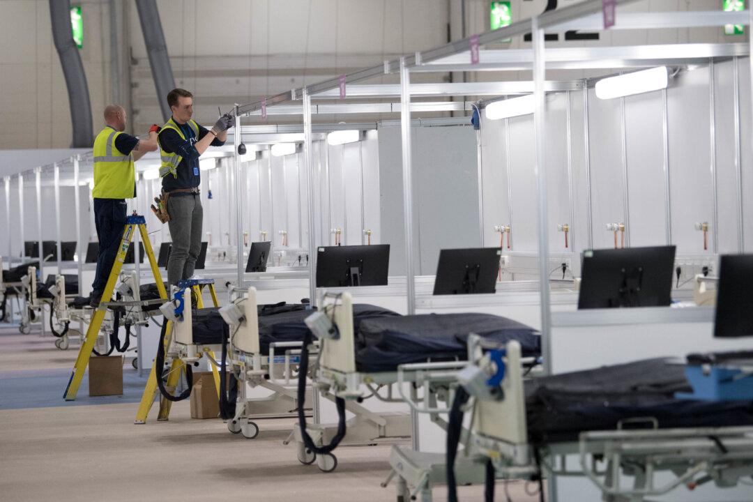 Hancock: Hotels Not Ruled Out to Free Up NHS Beds for CCP Virus Patients